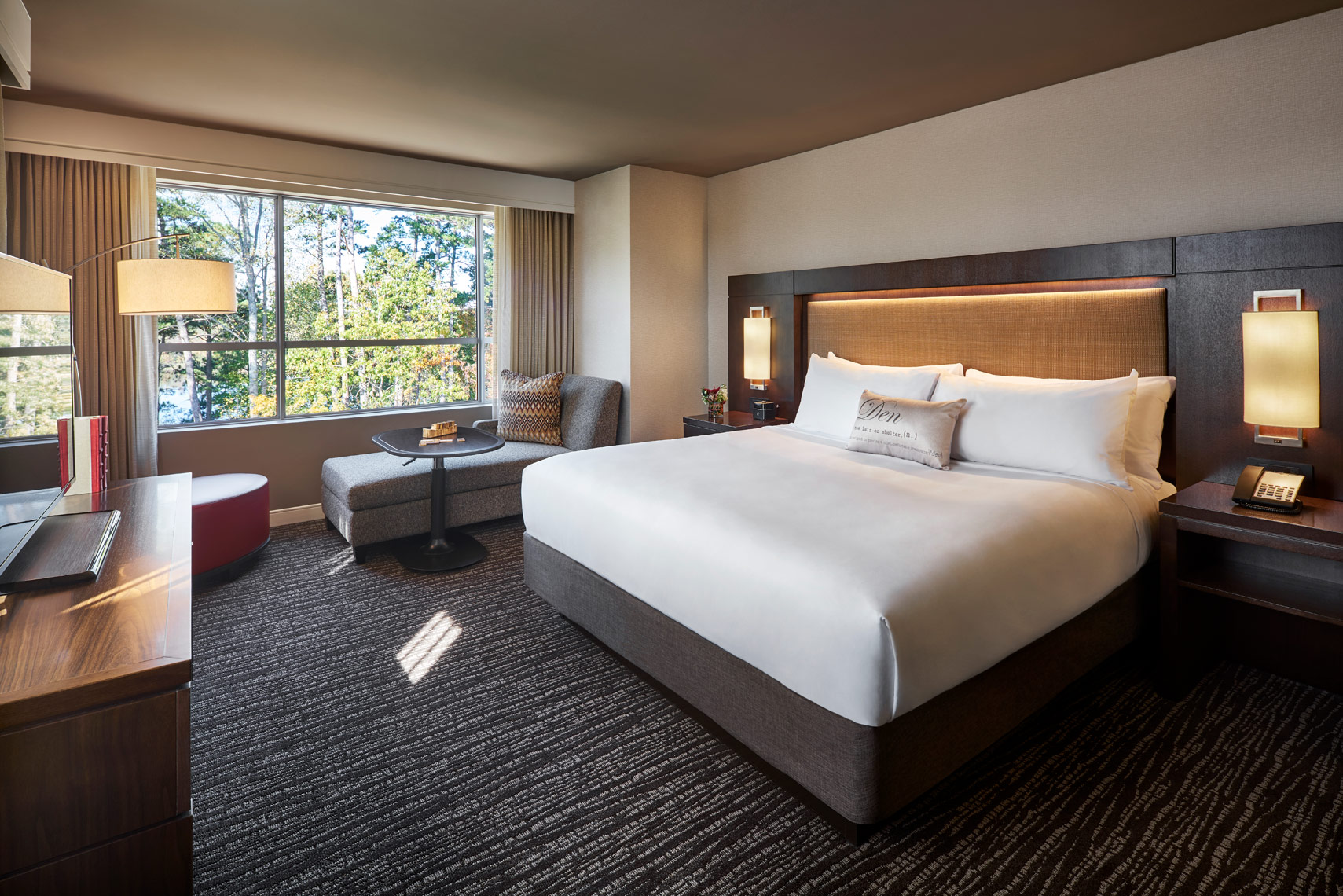 State View Hotel - King Bedroom