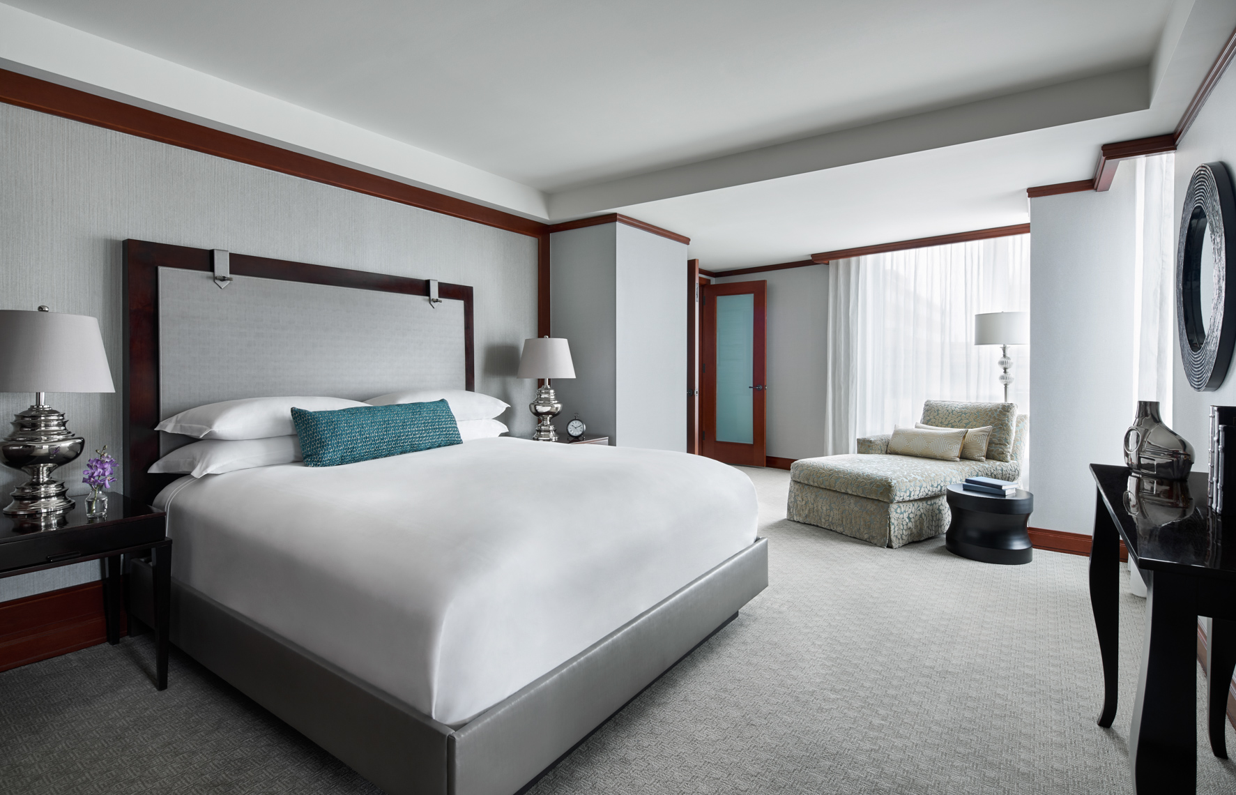 The Ritz-Carlton Georgetown - Ritz-Carlton Suite Bedroom