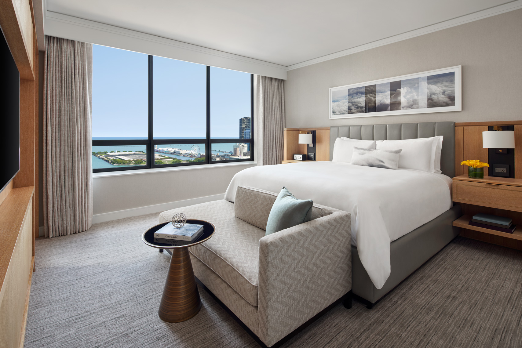 Ritz-Carlton Chicago - Gold Coast Suite Bedroom