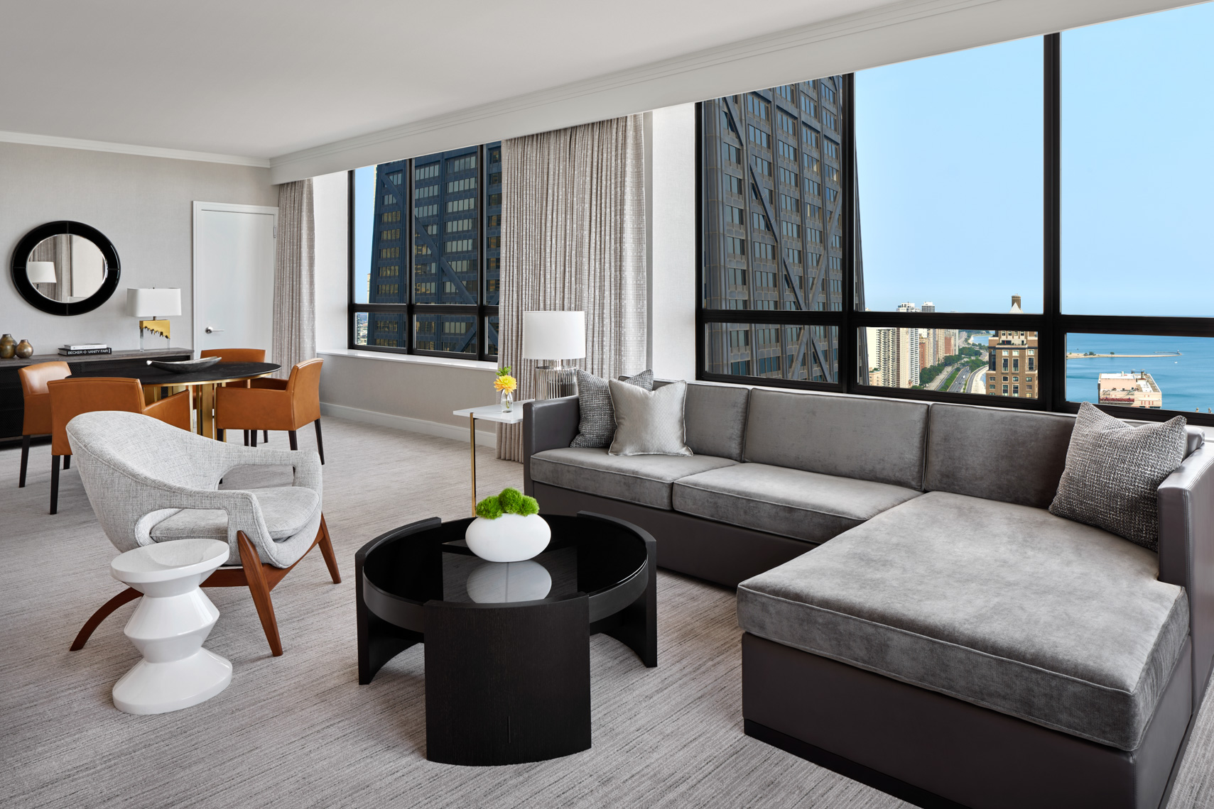 Ritz-Carlton Chicago - Lakeside Suite Living Area