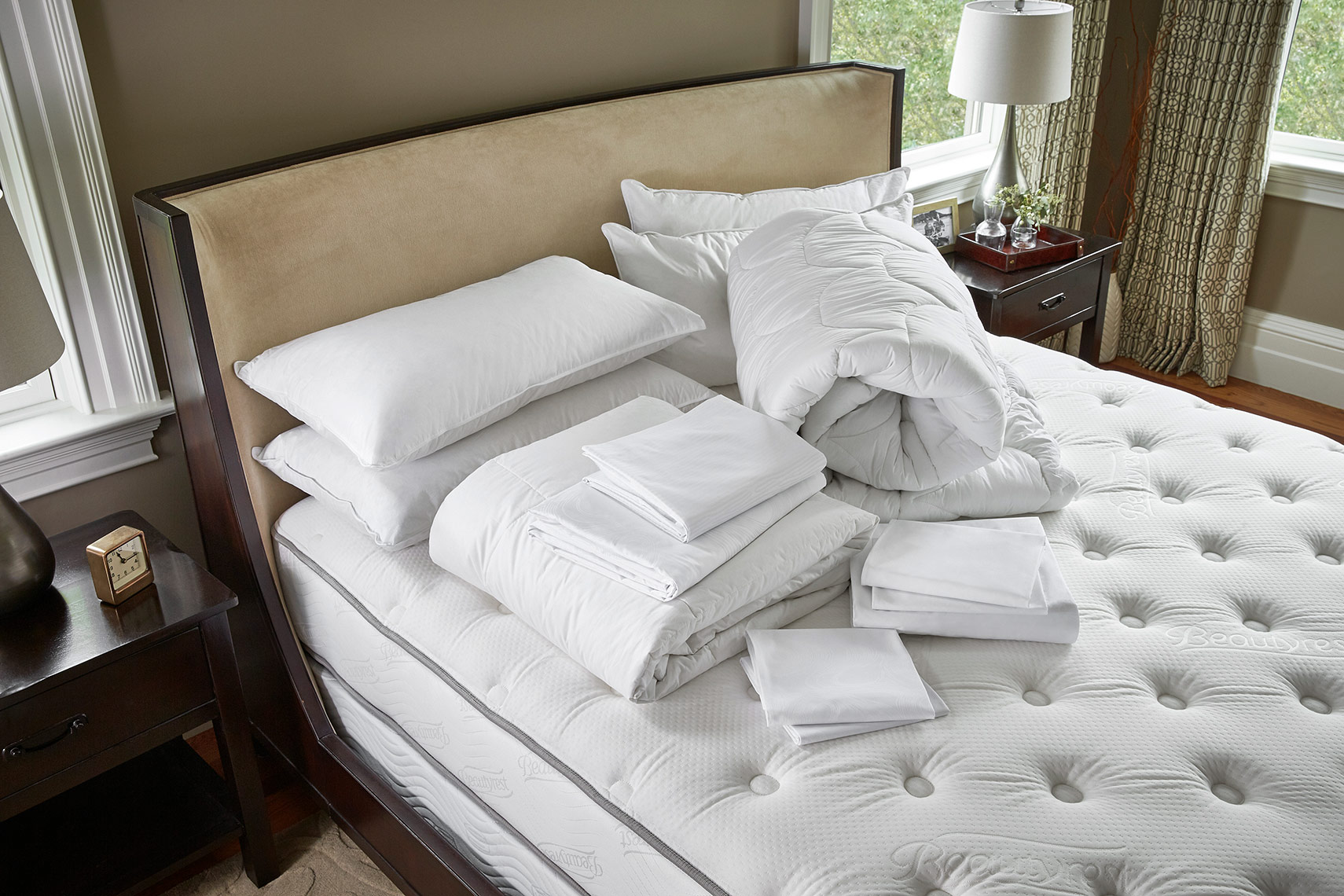 HOTELS-ShopJW28-Geo-Bed-and-Bedding-Set-Raw